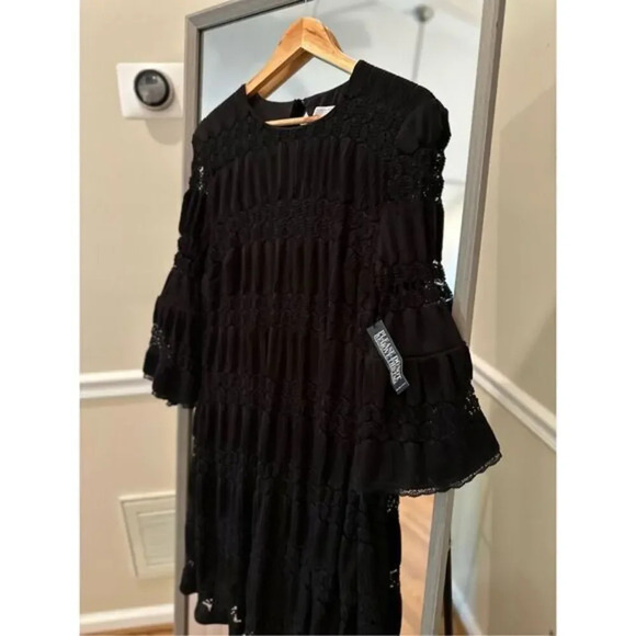 New York & Company Lace Shift Long Sleeve Medium - Picture 3 of 4